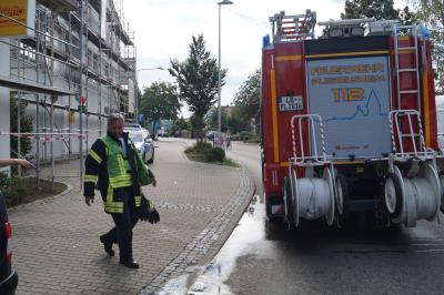 Motor von PKW ueberhitzt sich in Pleidelsheim